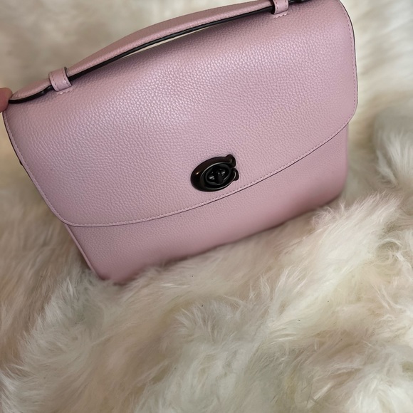 New Coach Cassie - Picture 3 of 5